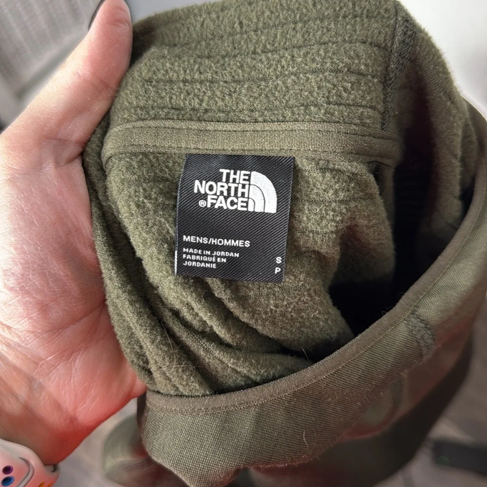 The North Face hoodie size small